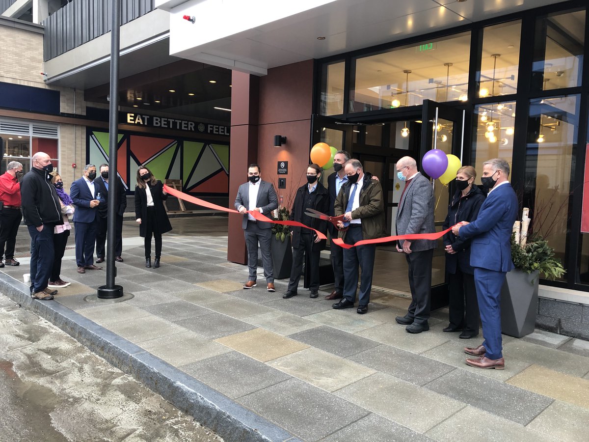 Group1Partners's tweet image. This week we celebrated the opening of @HamptonByHilton at Arsenal Yards with a ribbon cutting ceremony, congratulations to all the teams involved! @BoylstonProp @StonebridgeCos @PROCONDsgnBuild
