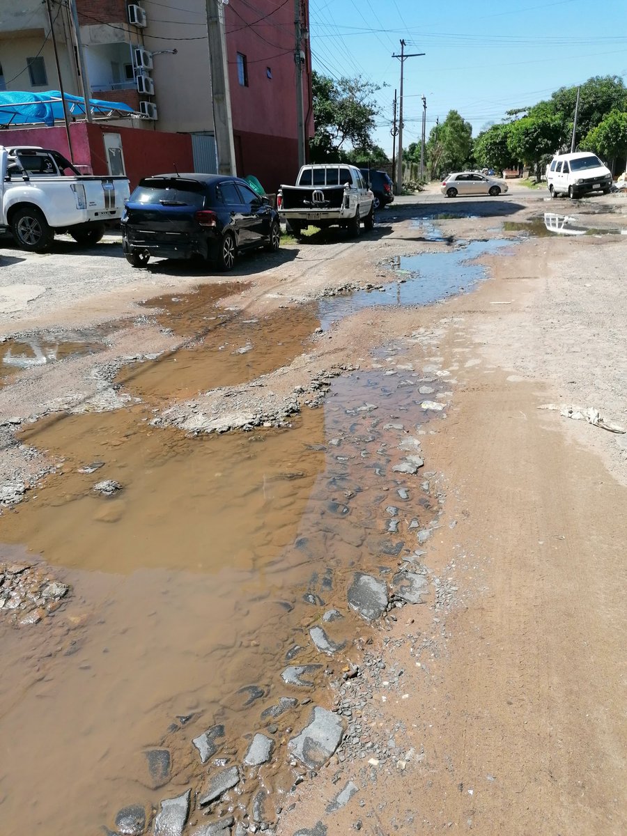 @nenechopy Necesitamos buen empedrado en Victoriano Abente y Andrade (a 6 cuadras de la Municipalidad)