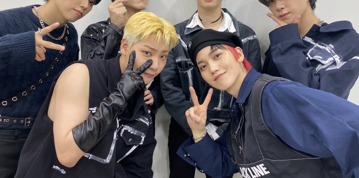 hyootd's tweet photo. #이창윤이가슴이생겨도이창윤이근육감자가되어도이창윤이떡대수가되어도승션이함께한운동의결실을기꺼이받아들이고죽을때까지승션하겠다는피의연합 https://t.co/ETfLvApzQl