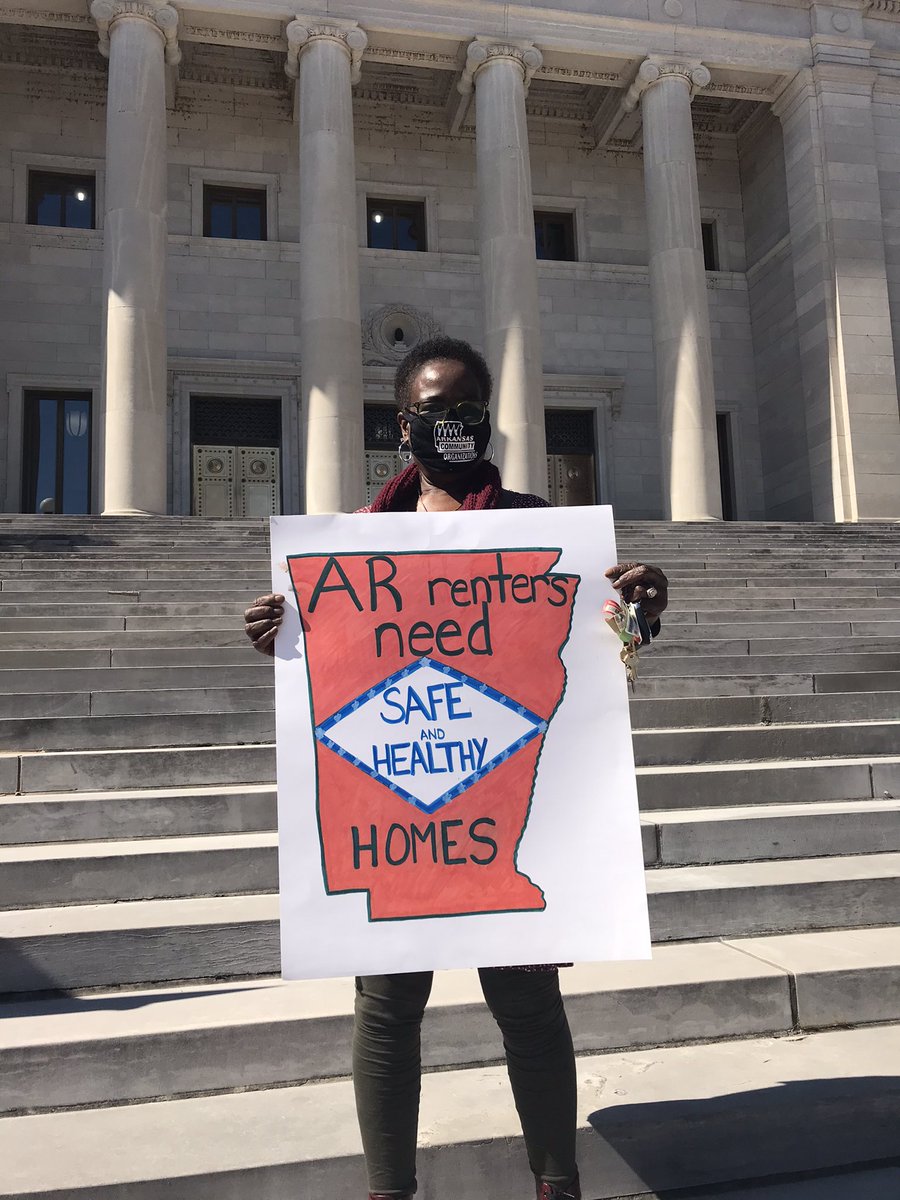 ARSenateDems's tweet photo. Thank you @GregLeding & @Denisefor36 for standing with @UnitedRenters today in support of #HB1563 and #SJR11
AR is the only state that doesnโt require basic standards for habitability. Landlords donโt have to provide smoke alarms, carbon monoxide detectors, etc. #arleg #arpx https://t.co/LtkdZxmCQs