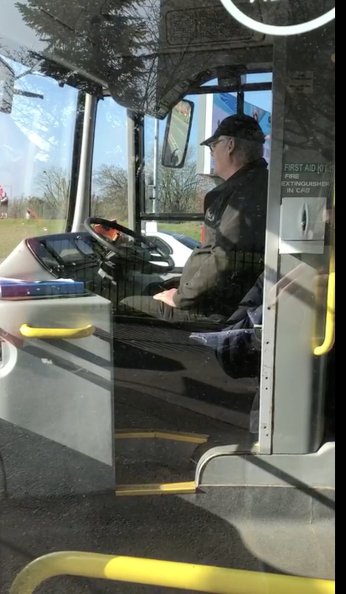 Unite_NorthWest's tweet image. ⚠️ @gnwbus ‘rogue bus service’ breaching #COVID19 health and safety rules as passengers are forced onto dangerously overcrowded buses risking their health and all residents in Greater Manchester.

Read more here: unitetheunion.org/news-events/ne…

#ManchesterBusStrike #NoGo #CovidSafety