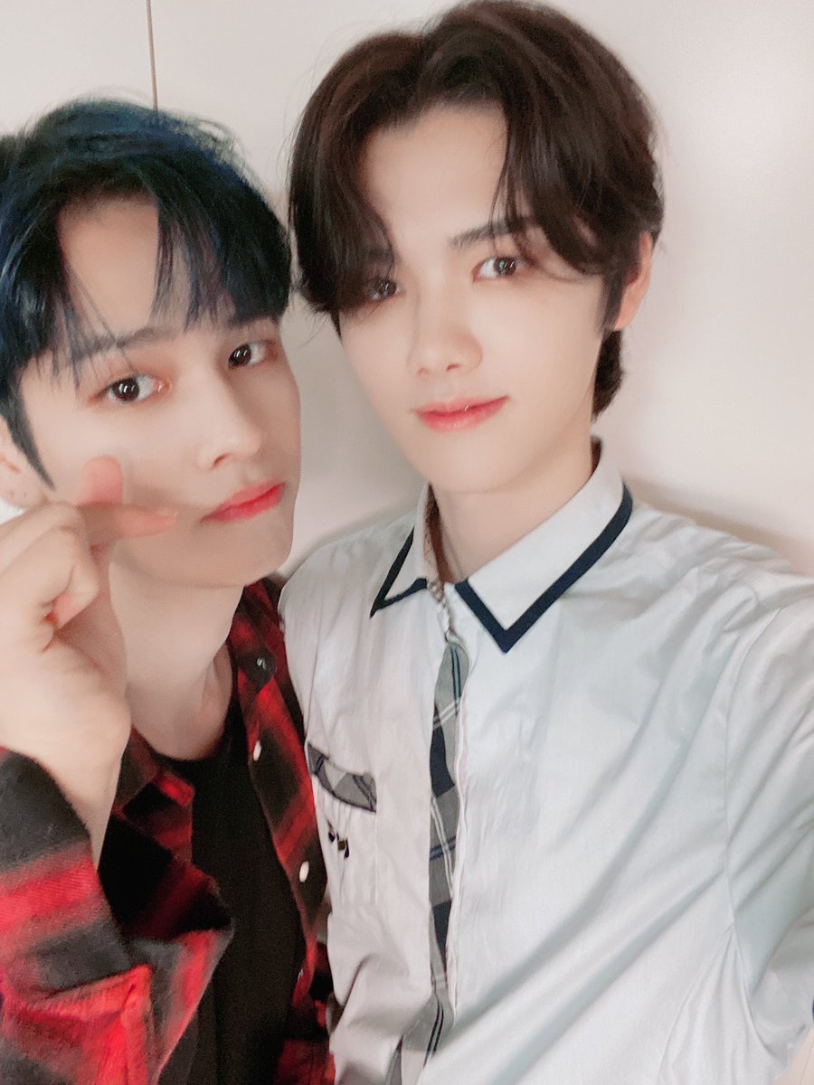 kmhsnaps's tweet photo. [🎊] Happy Birthday Serim. 우리 세림 생일 축하해~♡
 
#소중한_세림이가_내려온_봄 #세림
#Spring_of_serim #민희 #크래비티 #CRAVITY @CRAVITYstarship https://t.co/zvIODglm4X