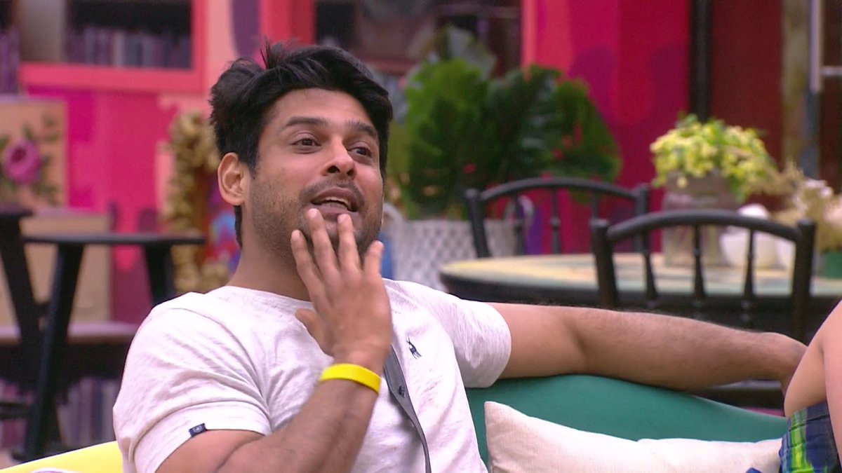 SidNaazCaps's tweet photo. 🔥🤍 @sidharth_shukla https://t.co/4ep93N1zMn