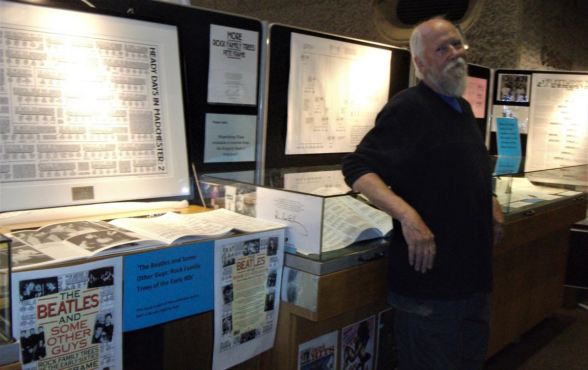 BarbicanMusic's tweet photo. Following an earlier successful exhibition of his 'Rock Family Trees' in 2013 Pete Frame returned just over a year later with 'Rock Family Trees 2'. Plus he gave us his first [&amp; last?] An Audience With...'event to tie in with the show #fromBCLArchive #peteframe #RockFamilyTrees https://t.co/1zWqw4JPGd