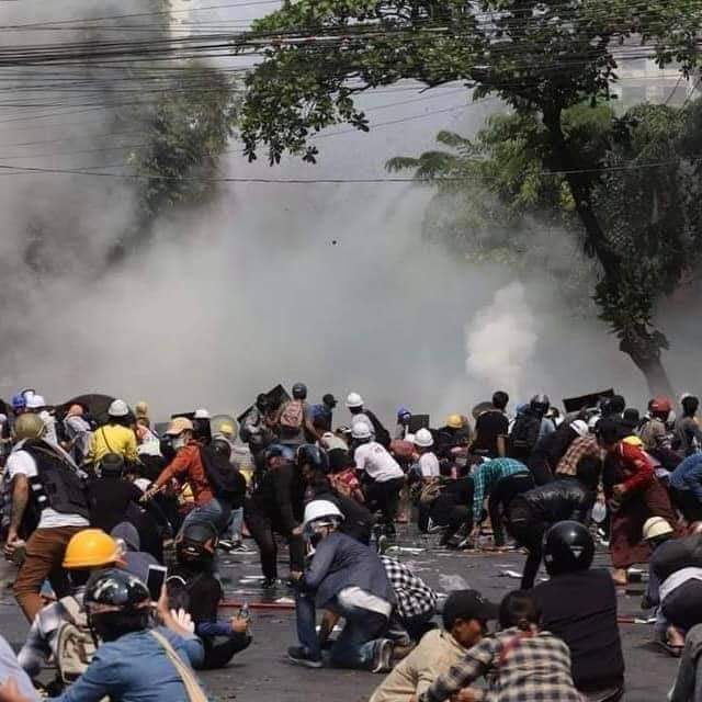 What's happening in Myanmar?
We are not Safe.
Rejected military coup.
Please help Myanmar.
#Mar3Coup 
#HearTheVoiceOfMyanmar 
#SaveMyammar