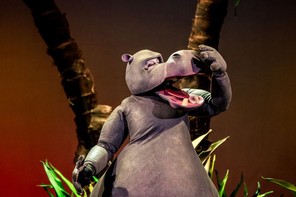 We thought we'd share some Hippo facts with you for #WorldWildlifeDay!

🦛 Hippos might make good astronauts because they are most active at night? Real Hippos forage for food at night-time, and in one evening they can guzzle down up to 35kg of grass!

📷 The Other Richard