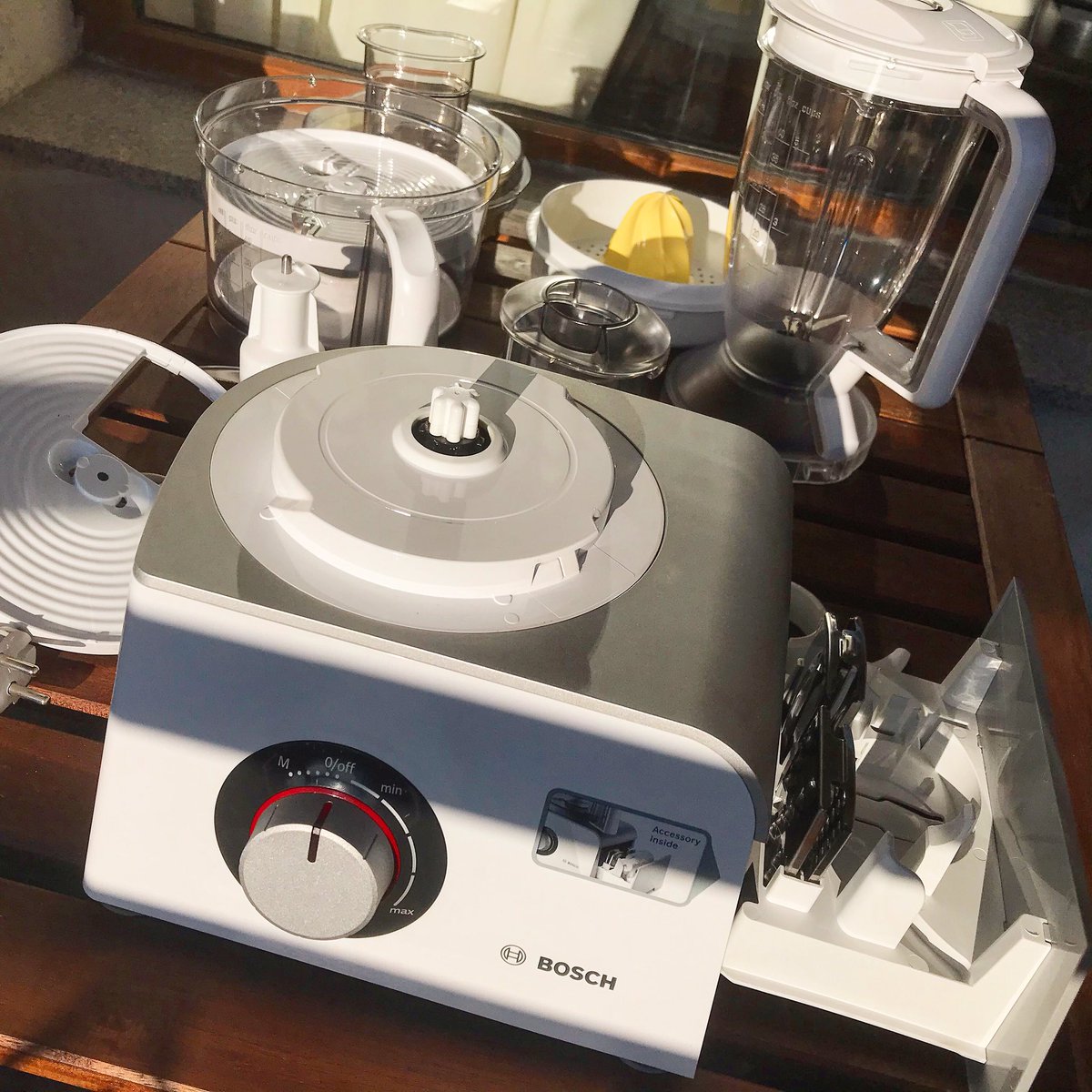 New machine, new proscepts. Let’s see how this one handles marzipan making. :) #bosch #kitchenrobot #marzipan #pastryhappiness