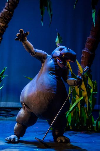 🦛 Another reason Hippos might be good space explorers is that they are REALLY good at holding their breath! They are very good swimmers and can be underwater for 5 minutes without needing to come up for air.

#WorldWildlifeDay #FirstHippo

📷 The Other Richard