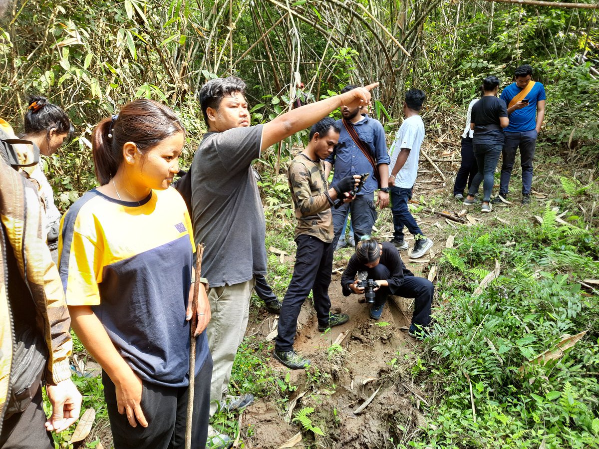 firozahm's tweet photo. Celebrated #Wildlifeday with a group of young people from around the #NEIndia who are part of the @THE_GREENHUB and joined us for an #IngnamKengkam at the #KarbiHills Assam. #JourneyForLearning @aaranyak @dustyfoot4wild https://t.co/eJxZOVAjdo