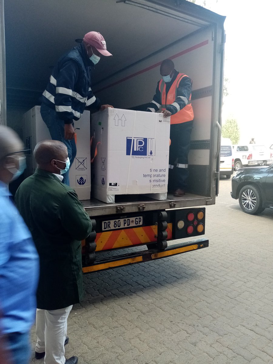 UnicefLesotho's tweet photo. The 1st consignment of #COVID19 #vaccines has arrived in #Lesotho through the #COVAX initiative. Lesotho is grateful to be one of the 1st countries in Eastern and Southern Africa to receive the vaccines through the facility @MohamedFall @UNICEFAfrica @WHOAFRO @WHO @gavi https://t.co/eV1rd9BYiO