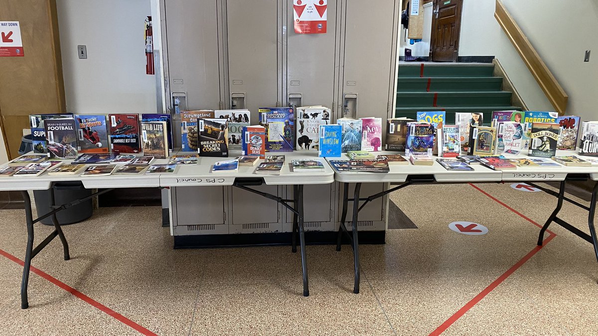 What do you do when you can’t take the kids to the books? You take the books to the kids! Thank you, Mrs. G. for running “Über Reads”!