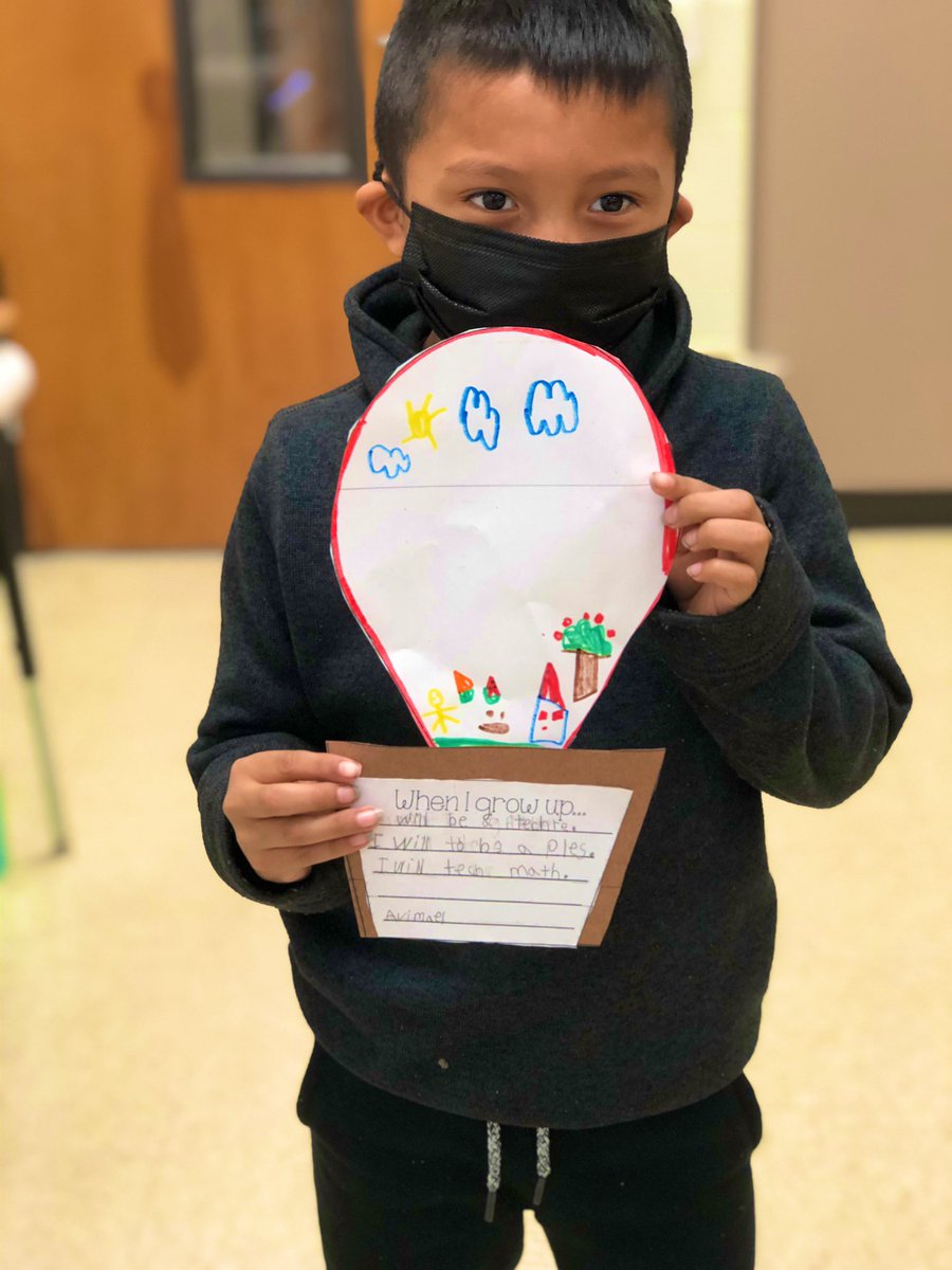 laurenwade_'s tweet photo. I loved my time in Mrs. Graham’s class today dreaming of the places we will go! They have improved SO much as writers!! 👨🚒👷♀️👮#ISpyCCSDReading #CCSDILSImpact https://t.co/uZpiteORM3