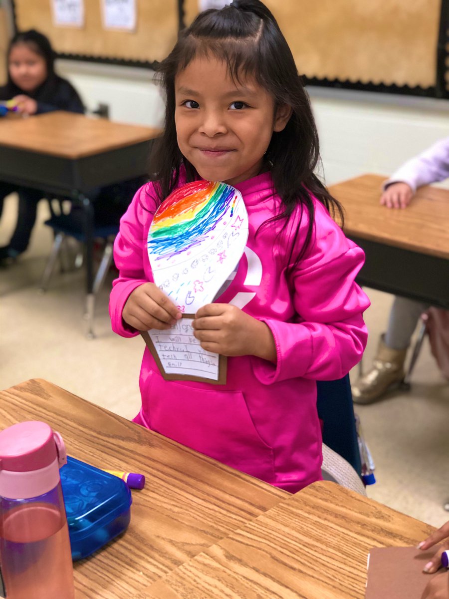 laurenwade_'s tweet photo. I loved my time in Mrs. Graham’s class today dreaming of the places we will go! They have improved SO much as writers!! 👨🚒👷♀️👮#ISpyCCSDReading #CCSDILSImpact https://t.co/uZpiteORM3
