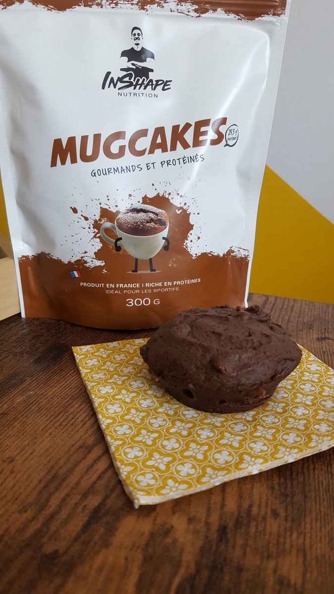 Cline018's tweet photo. C'est l'heure du goûter!!! 😁💪🍫 @TiboInShape #InshapeNutrition https://t.co/4Ur5Mt87Q4