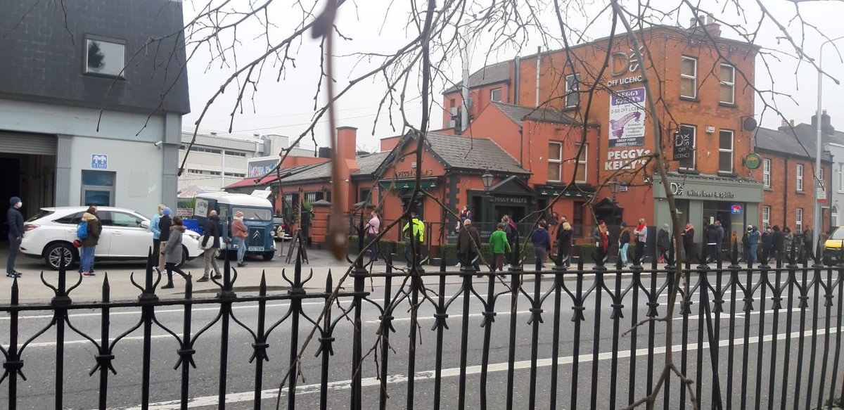BustToBoom's tweet photo. When the people of Harolds Cross, yes Harolds Cross, are queuing for Oysters on a bleak Wednesday afternoon in March, you know things have come full circle. #BACKMOSPHERE https://t.co/MqK0pOyf96