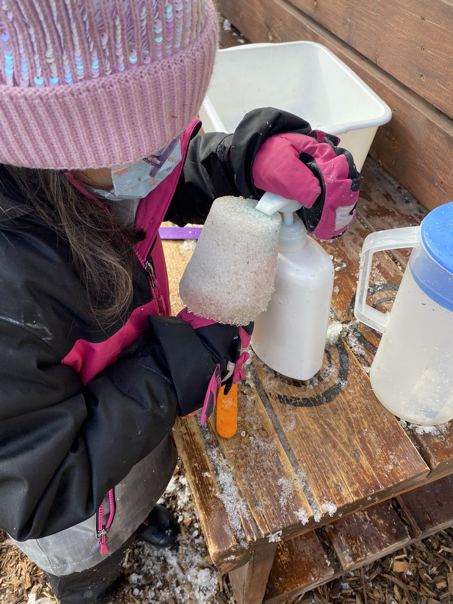 KBaxendale's tweet photo. The Kindie Masonville Ice Cream shop is open for business! Ice cream Sundaes, popsicles and slushies made to order. Colour mixing is providing an endless selection of flavours!
@KBaxendale @masonville_ps https://t.co/gugtW770jb