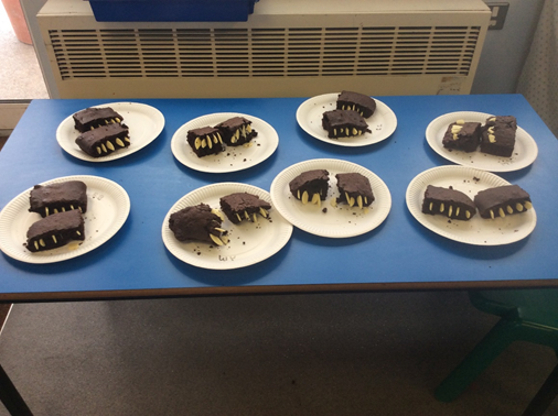 FoxHill_Primary's tweet photo. Y2 have made @TheRealGruffalo Feet Brownies for #CoxellsKitchen👨🍳 this week.
#BookBakes 📖for @WorldBookDayUK
#WorldBookDay https://t.co/kNkp3kr7So