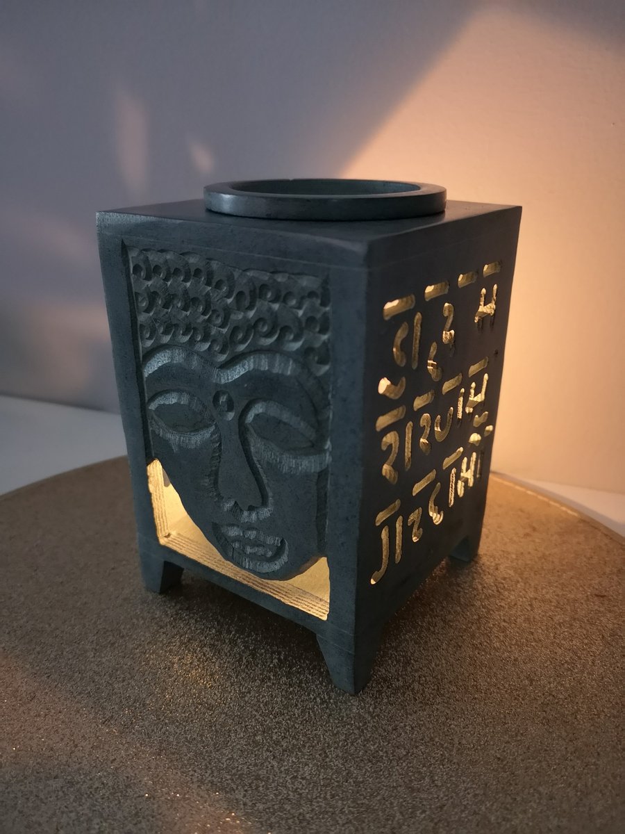 Excited to share the latest addition to my #etsy shop: Buddha Soapstone Wax Melt / Oil Burner https://t.co/ZOo5lqoP5E #grey #soapstone #square #buddha #oilburner #fragranceoil #waxmelts #sand #mothersdaygift https://t.co/QwZWfM4lGb
