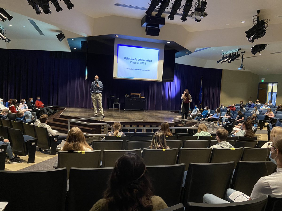 GuidanceOak's tweet photo. 8th grade orientation is complete! ✅Parents-check your email this afternoon for a video of the presentation and additional info about 9th grade scheduling! Reach out to your HS counselor with any questions!  @Oak_HillHS @Oak_Hill_USC @OakHillJrHigh #classof2025 https://t.co/1AHbEsFrfR