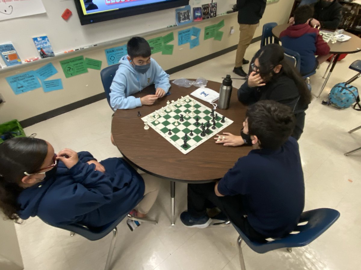 ChessKidcom's tweet photo. We had a blast hosting #HourOfChessWeek with so many amazing schools across the country. 

The winners of the photo competition are Dawson Elementary, Horizon Academy at Marion Oaks, and Rainbow Elementary. They each win a prize package of 20 gold memberships! https://t.co/lvrNmNqKyH