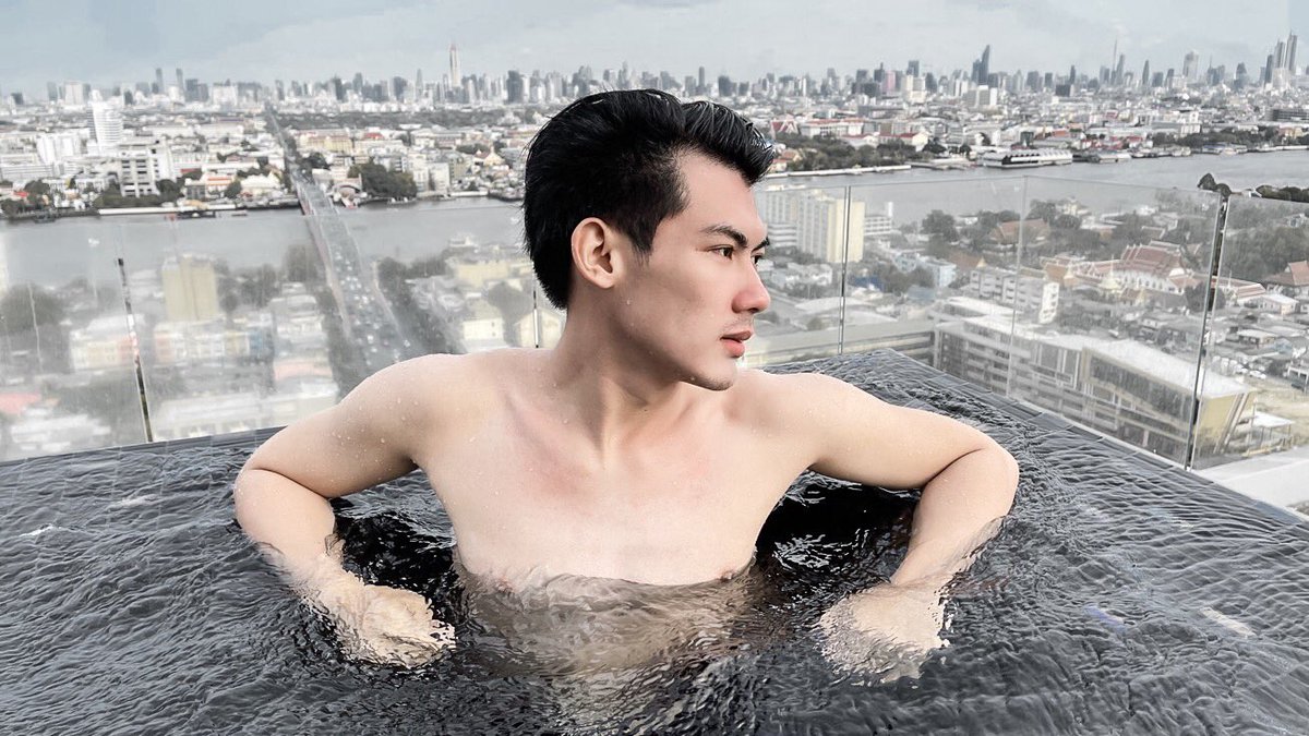 SongchaiSongch2 tweet picture