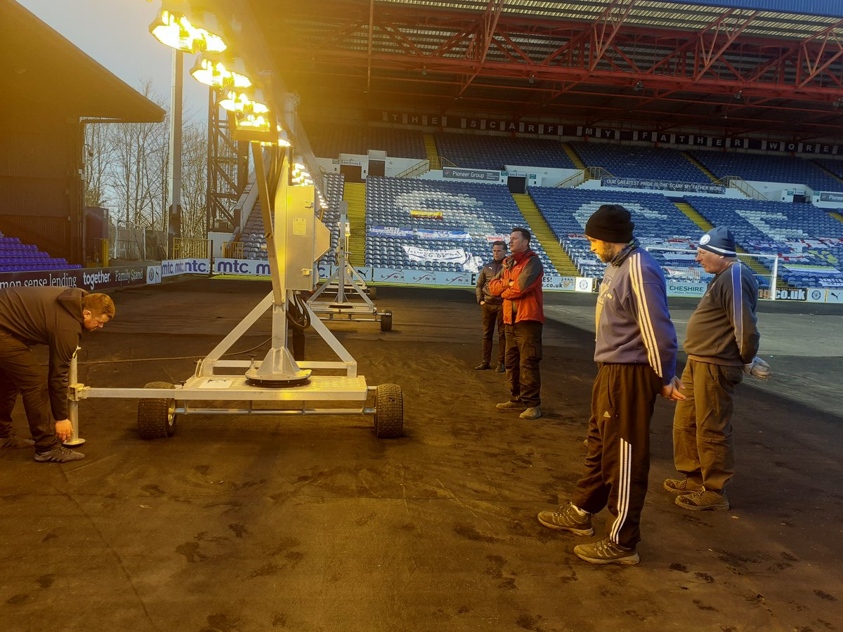 rickhinks's tweet photo. Big thanks to @marksinnett @TlsTurf for the  training on the new light rigs this week. #toolboxtalk #training #lightrigs @StockportCounty https://t.co/WpOoJ91FKF