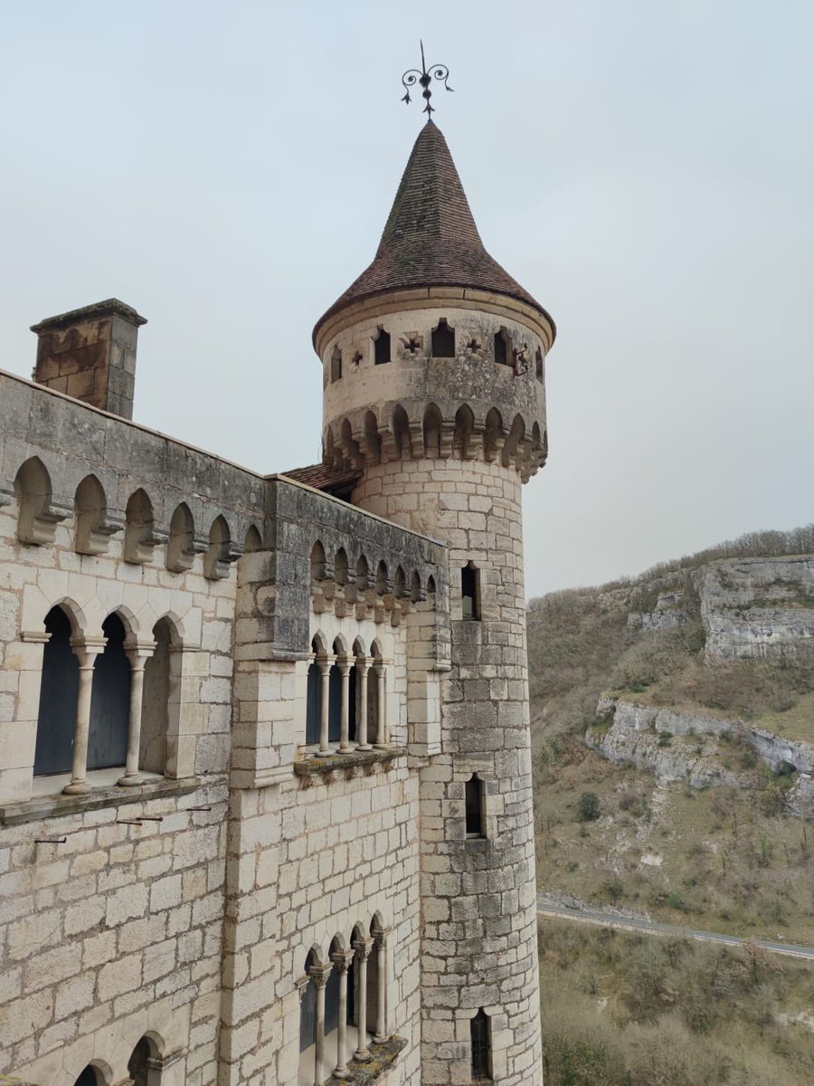 SCOCyclisme's tweet photo. 🏰⛪️

📍 @ND_Rocamadour 

#LaGriffe | #SportAngers https://t.co/8nP5xei0Ff