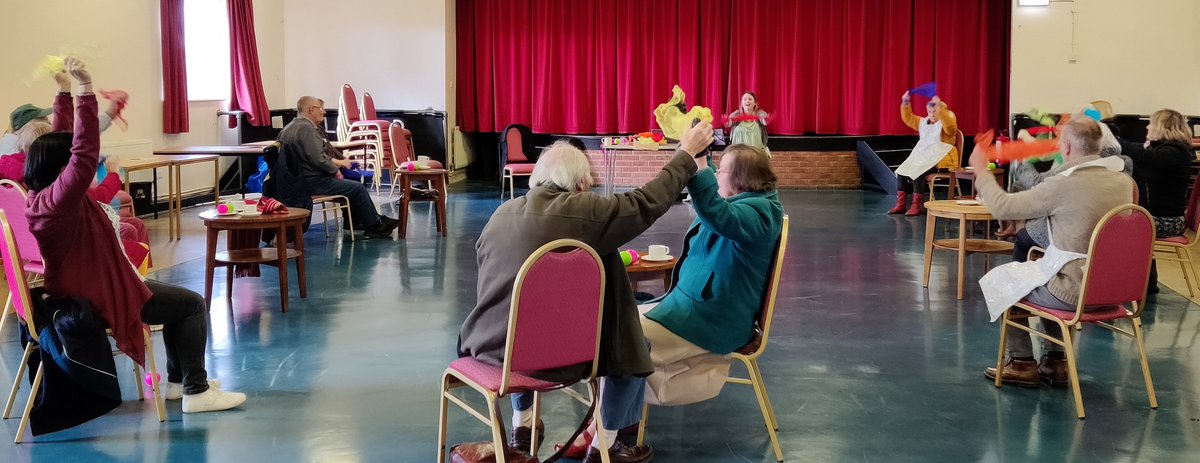 BeyondDementia_'s tweet photo. Huge thanks to @wessexwater for supporting #MovementfortheMind with a £1,800 donation. Support like this makes all the difference as we continue on, socially distanced, through the pandemic. Many thanks also @WiltsCF for administering the grant🥰
#dementia #stayingconnected https://t.co/iHC6GoezW5