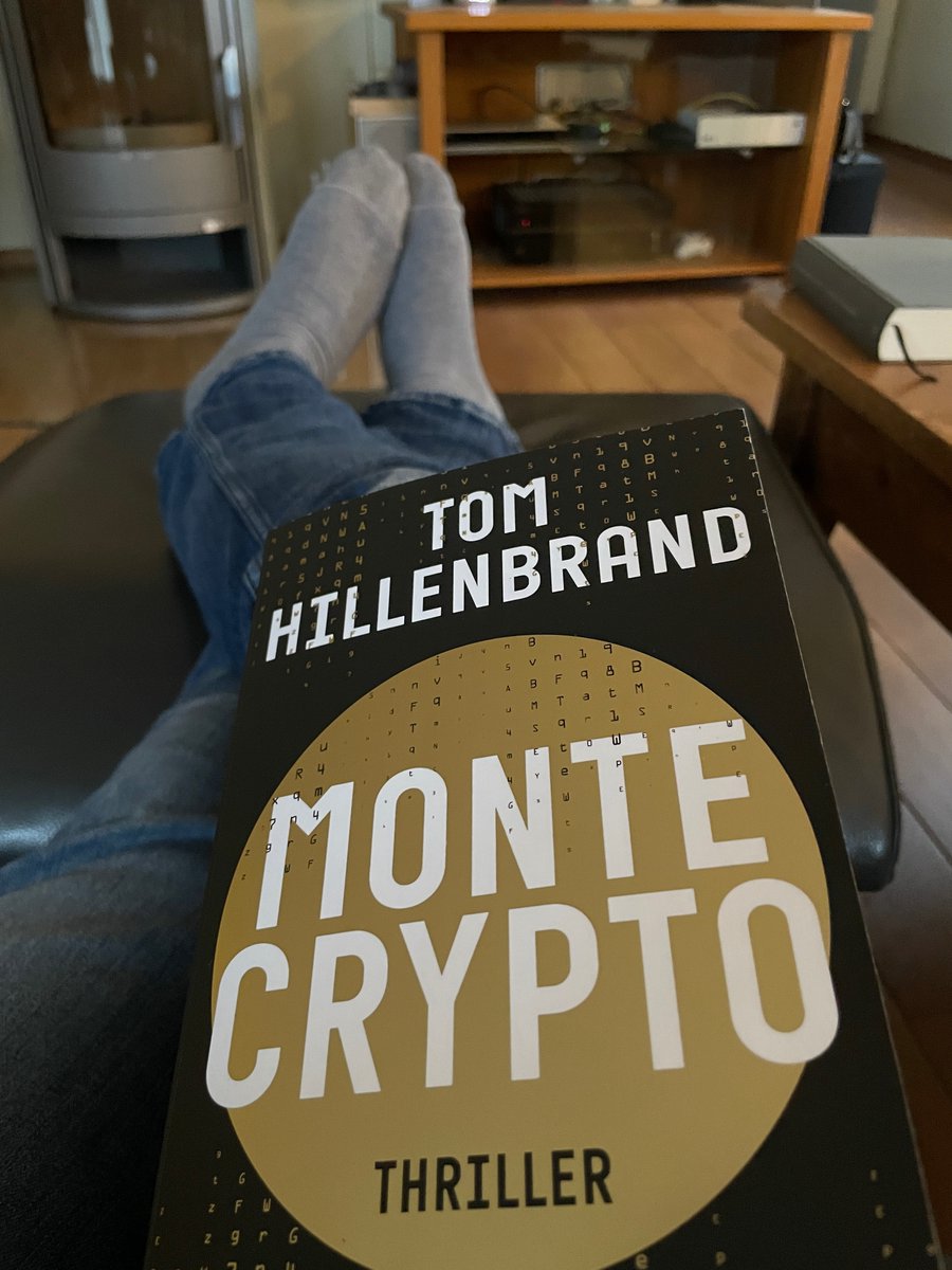 dmenker's tweet photo. @tomhillenbrand - ich freue mich soo drauf... Jetzt geht's los! https://t.co/N6L8s9vY8g