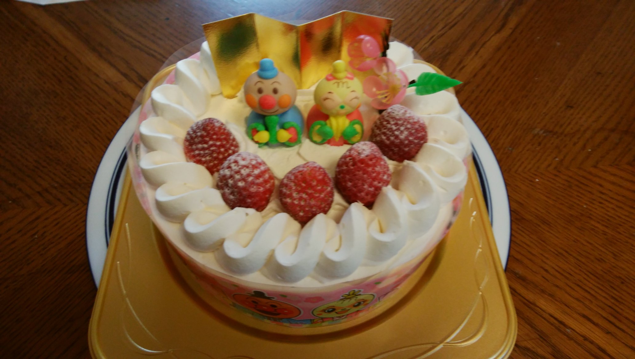 تويتر みー C على تويتر 実家での雛祭りパーティーはケーキを任されたので奮発して不二家のアンパンマンケーキ買いましたー 高かったww けど姪っ子も嬉しそうだったから良かった T Co Jlxv993lpt