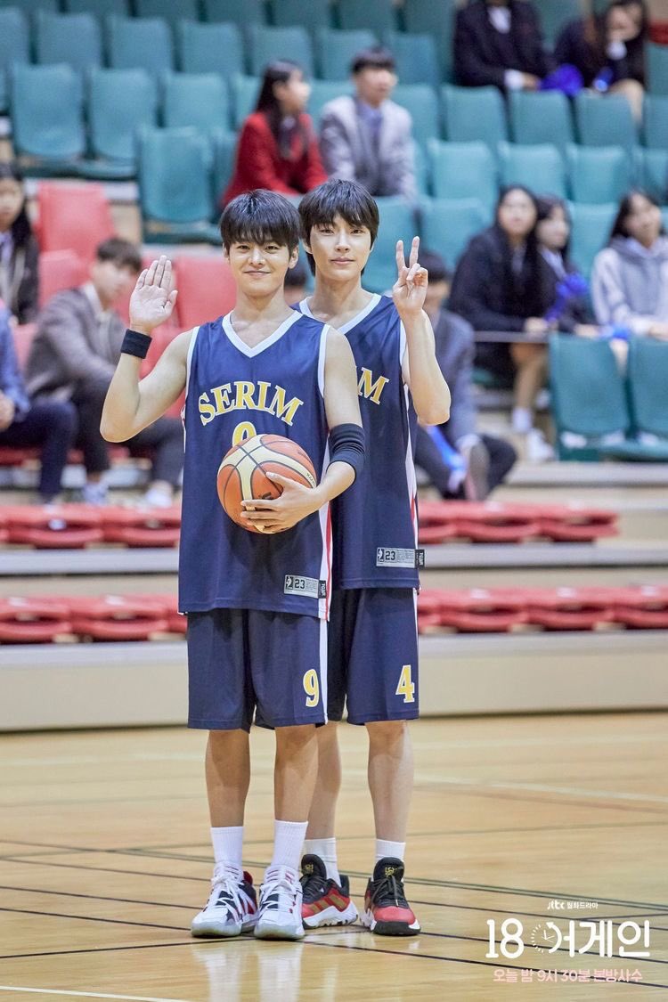 forinyeop's tweet image. they’re so cute, right? 🥺