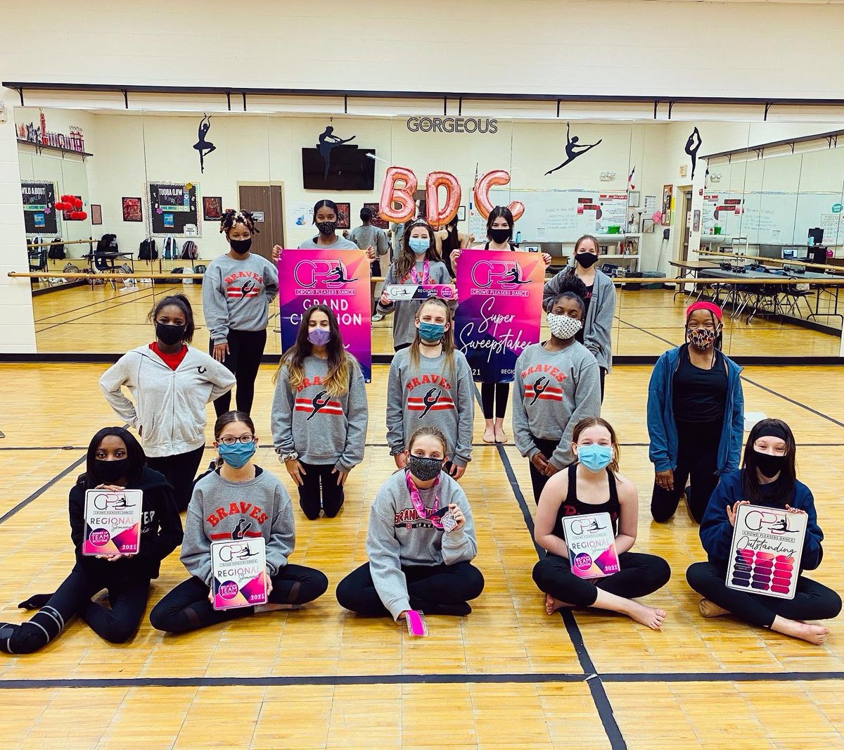 CCBMS_Dance's tweet photo. ✨2021 Middle School Grand Champions✨
Our dance company was awarded Super Sweepstakes, Best in Class for Pom &amp; Hip Hop &amp; Runner Up in Jazz, Outstanding Technique &amp; Performance Quality, and Middle School 2nd Runner Up Soloist! #BDC4L https://t.co/UkLkSexkSS