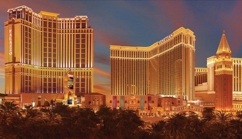 HotelMgmtMag's tweet photo. Las Vegas Sands Corp. to sell Vegas assets for $6.25B 
https://t.co/IIDnwqeAiB https://t.co/YmenChW5TT
