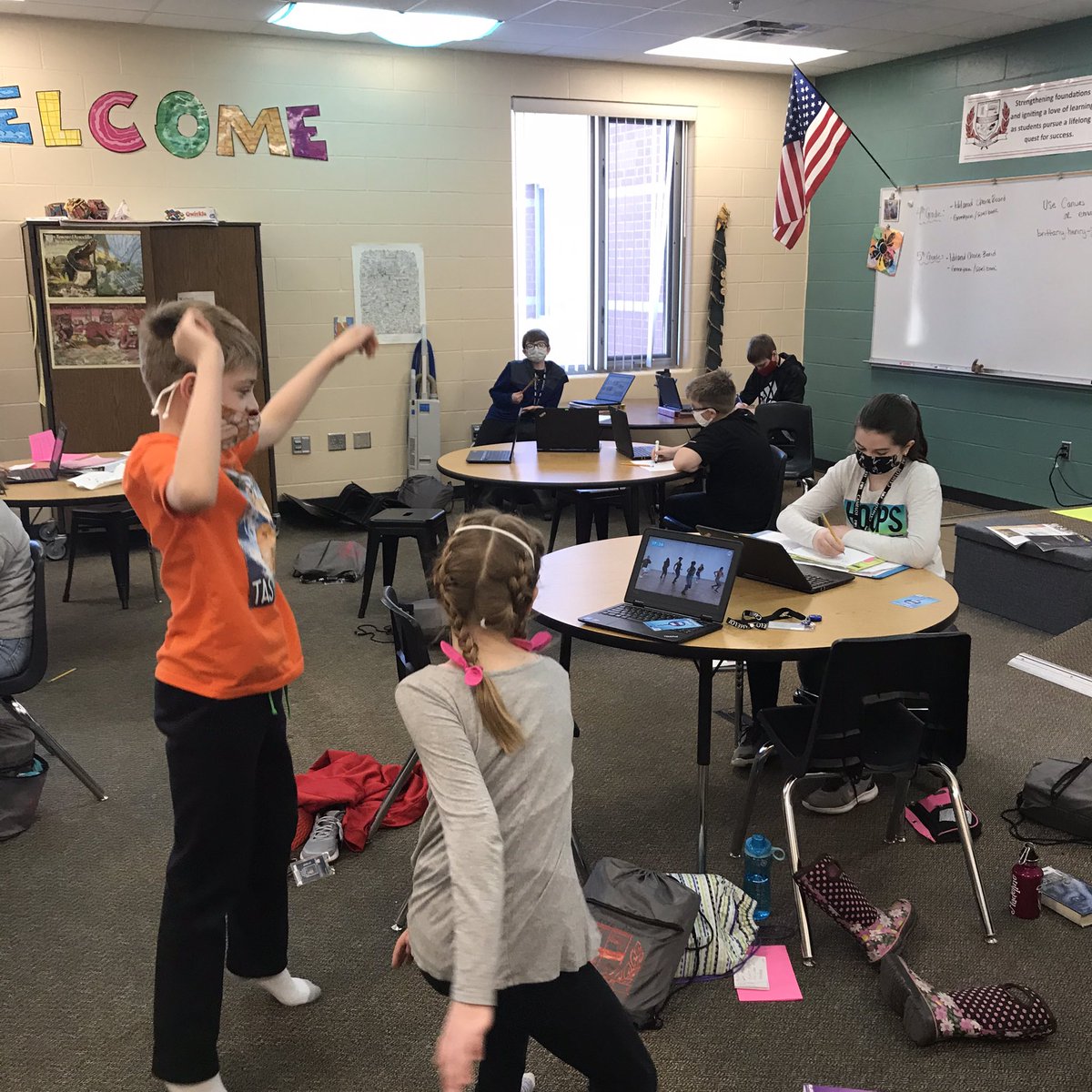 uranium4496's tweet photo. Iditarod Race 2021 begins this Saturday, March 6th! Students are picking activities from a choice board focused on the Iditarod. Musher profiles have drawn great interest! 

You can check out free broadcast options at https://t.co/c3aUGl2RaR. https://t.co/JJznJlMEzY