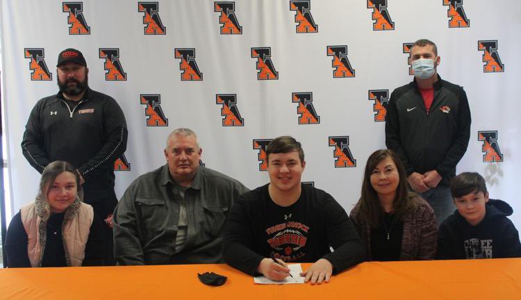 Colin Porasky tweet media