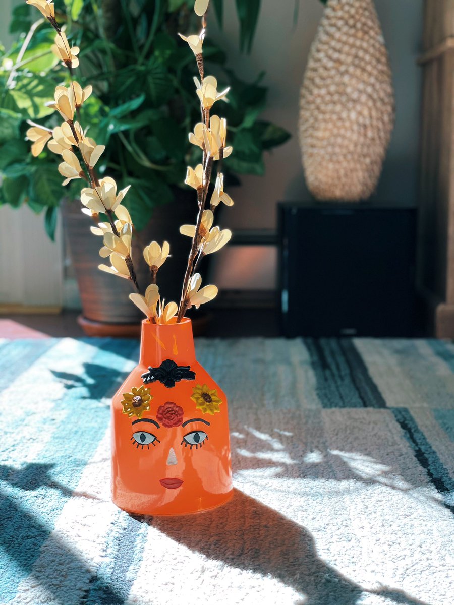 sassyfloclay's tweet photo. New babe 🧡 handmade w polymer clay https://t.co/sziRXyEITb