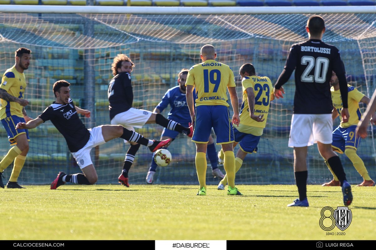 calciocesenafc's tweet photo. πΈ La photogallery di #FRMCES 2-1 ‡οΈ
https://t.co/u2otjsbVCj https://t.co/BFG8iu9sRq