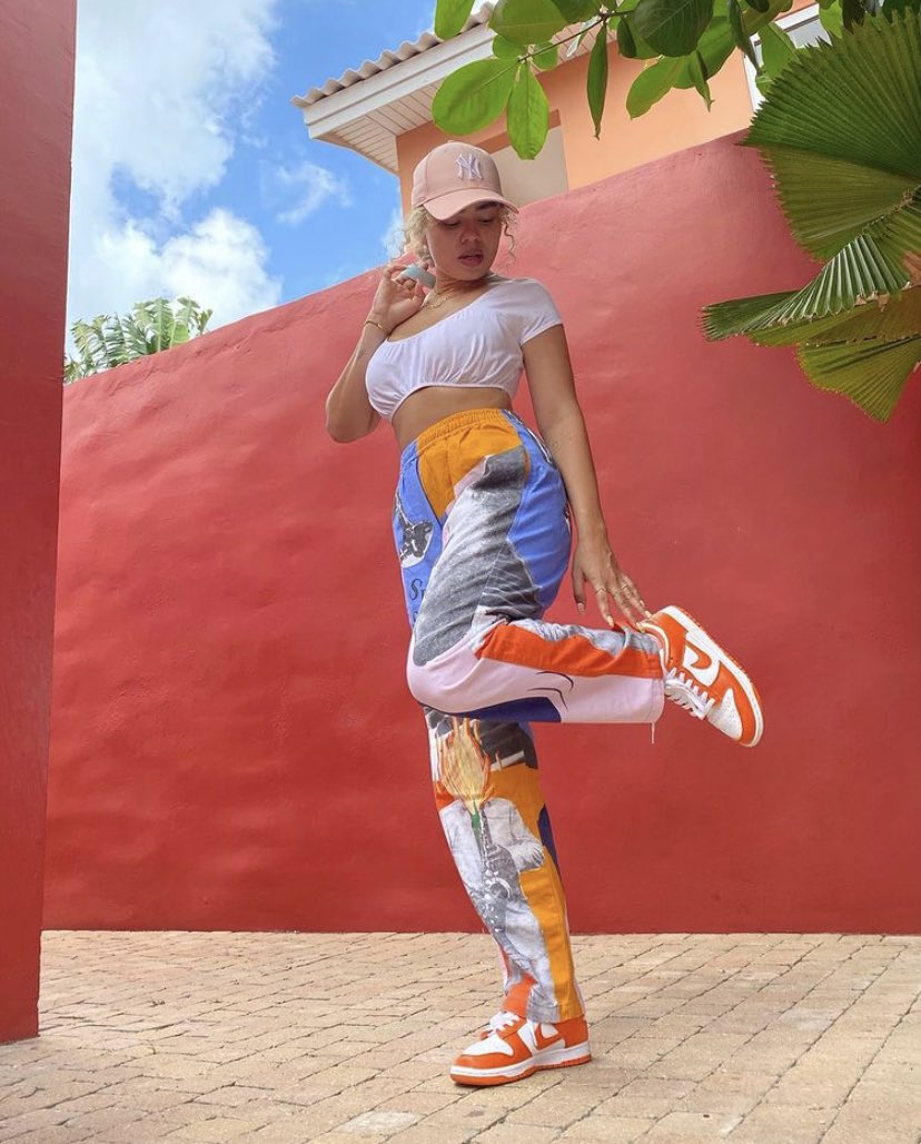 Social_couture_'s tweet photo. Female Drip Setters: what’s your favourite fit?📍 https://t.co/oy8mYkpCJq