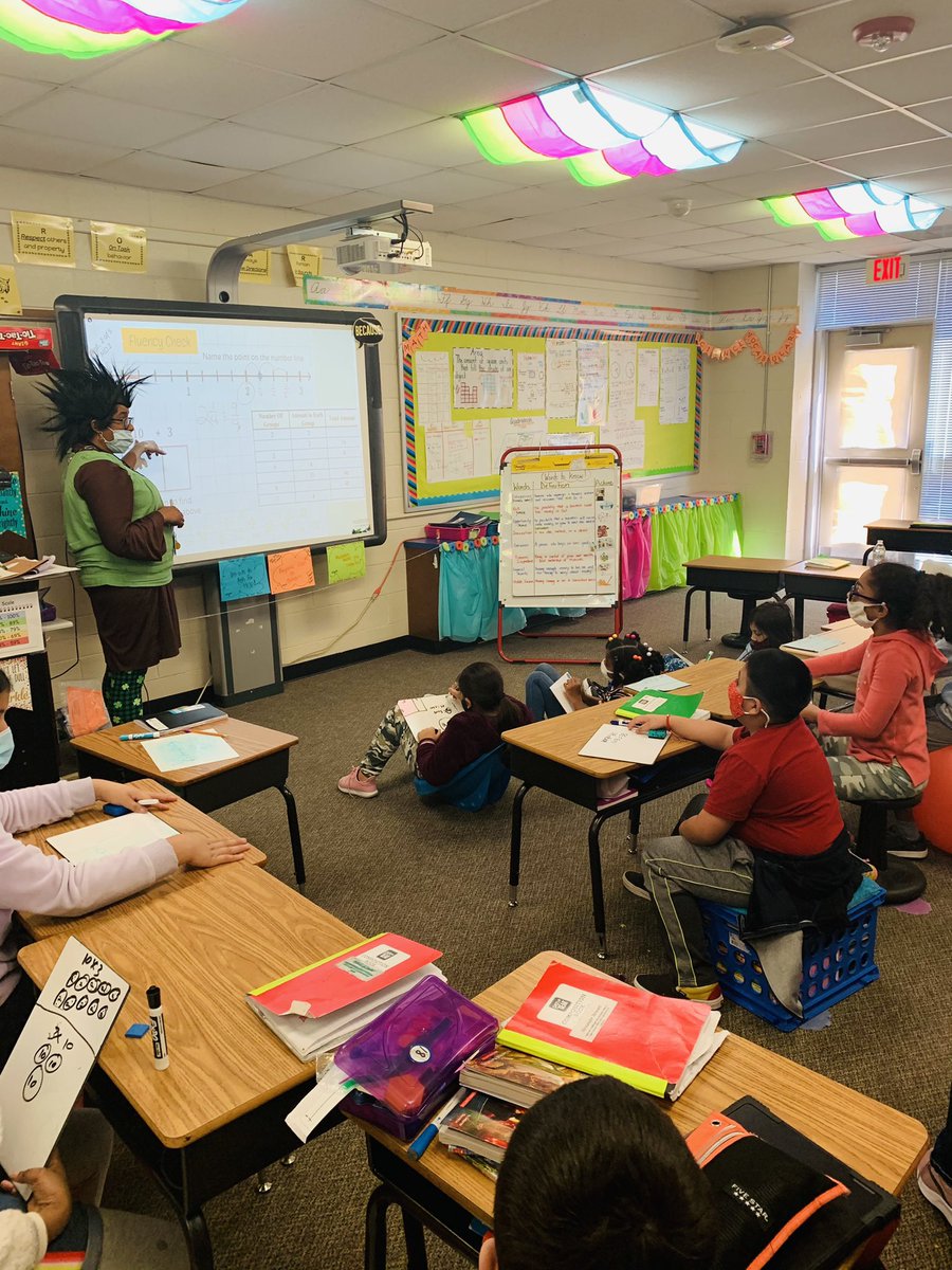 Andrew G. Houlihan tweet media