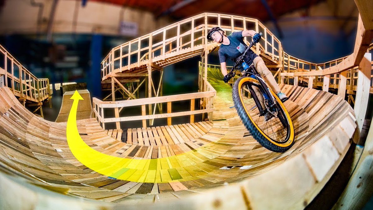 Riding the world's longest indoor trail

mpora.com/mountainbiking…