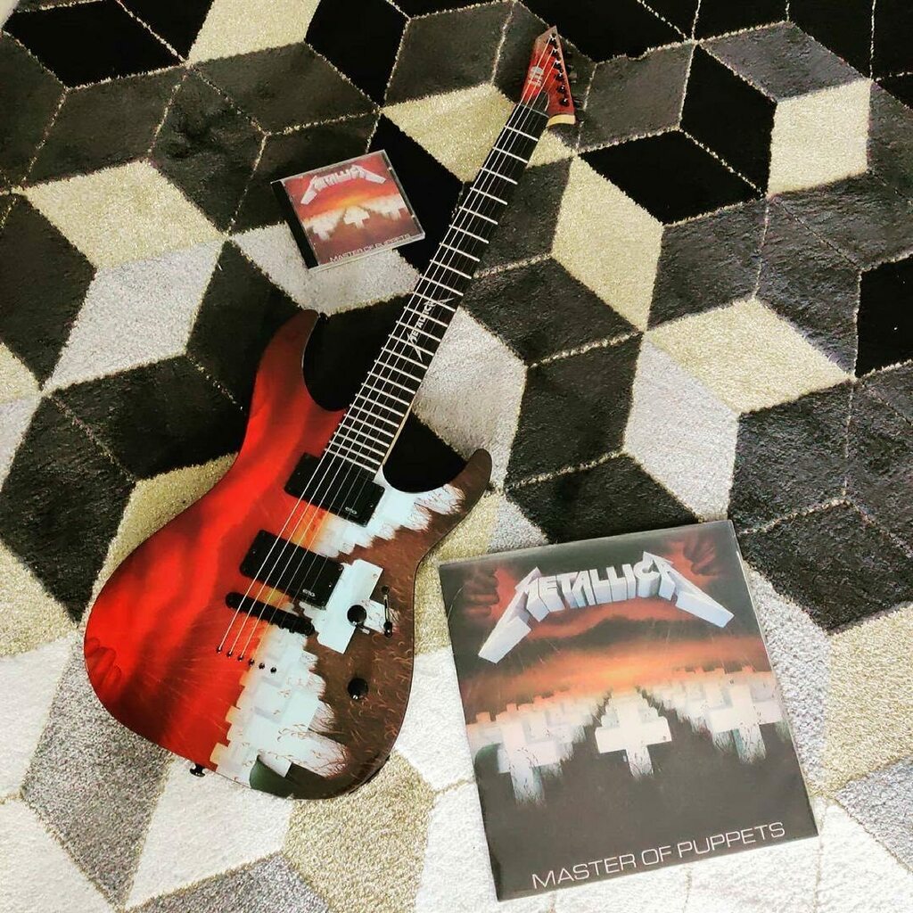 Happy 35th birthday Master of Puppets! 🥳🥳🥳. 
📸: @guitar_hetfan (while you’re at it, go check out his profile and give him a follow 🤘🏻)
.
.
.
#guitarofthrones #masterofpuppetsguitar #masterofpuppets #happy35thbirthday #espguitars #emgpickups #emg81 #m… instagr.am/p/CL9tK3ms3sv/