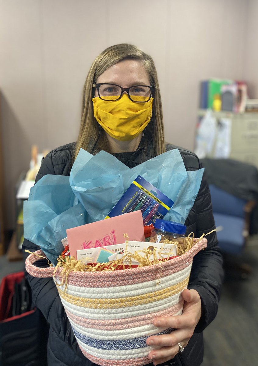 LynleaTeaches's tweet photo. Happy Educational Diagnosticians’ week to the best of the best! @KariSuchecki we are so thankful for you @AultElem! https://t.co/pBVXhqIv1p