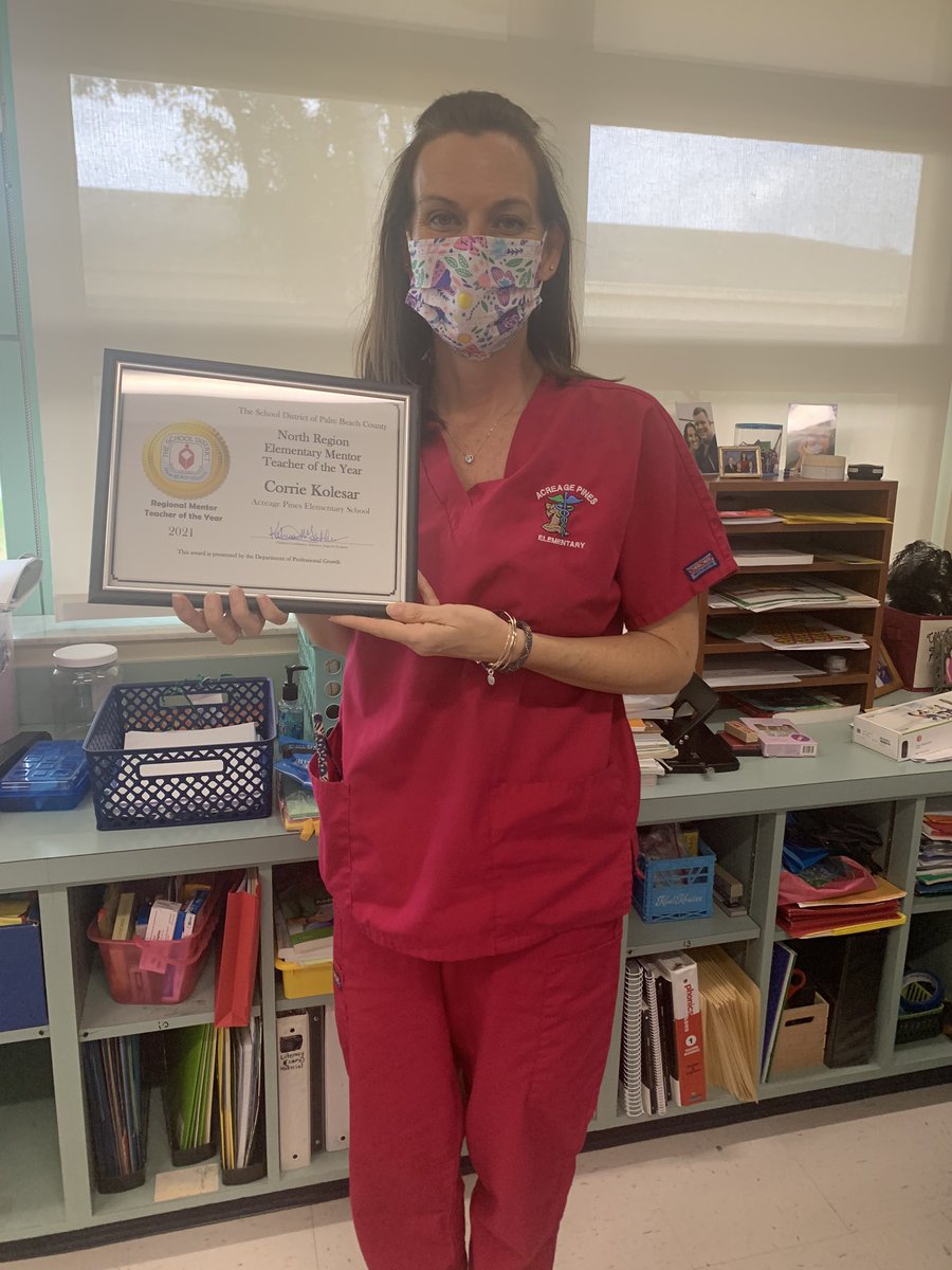 Maureen Thompson tweet media