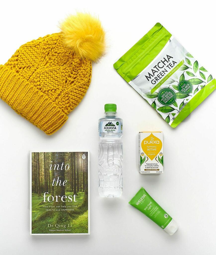 Having fun with flatlay colour palettes. Work shot for <a href="/aquaviawater/">AQUAVIA</a> featuring a range of other great wellbeing brands... <a href="/aquaviawater/">AQUAVIA</a> <a href="/pukkaherbs/">Pukka Herbs</a> @penguinlifebooks <a href="/penguinukbooks/">Penguin Books UK</a> <a href="/wella/">wella</a>.
.
.
.
.
.
#feedyoursoul #collectivelycreate #foodphotographer #i… instagr.am/p/CL9sTPXDTm2/