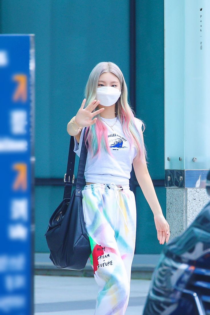 ᴡᴇʏʟʏɴ ᴅᴀɴɢᴇʟᴏ ᴢᴜʀɪ `ᵇʳᵉᵃᵗʰᵉ tweet media