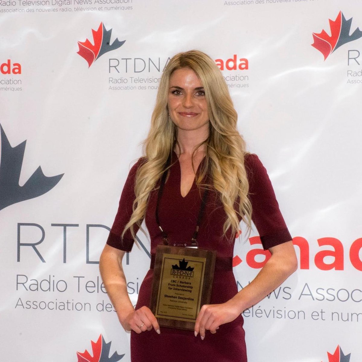 RTDNA_Canada's tweet photo. This year, 7 Radio Television Digital News Foundation scholarships will be awarded to Canadian students, bringing the total amount awarded to students by #RTDNF to more than $356,000. Apply by April 30! 
MORE: https://t.co/63EWOFmVvb https://t.co/RI3i1FRXwY