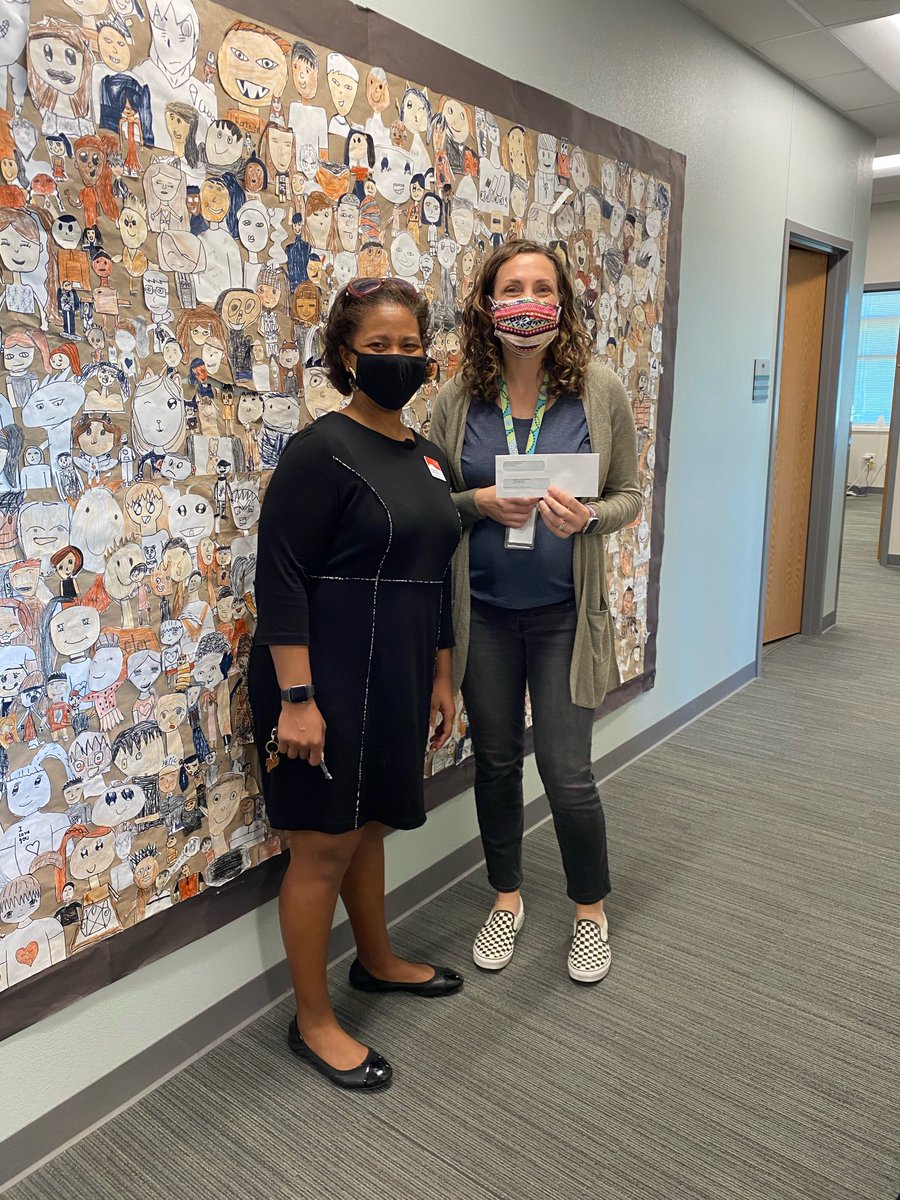 AshleyFredo's tweet photo. A huge thank you to ⁦@EastonParkATX⁩ for their generous donation to support our campus Kindness Week! We love our neighbors! ⁦@DVISD_NCES⁩ #sisepuede https://t.co/OT2iGA2JvD