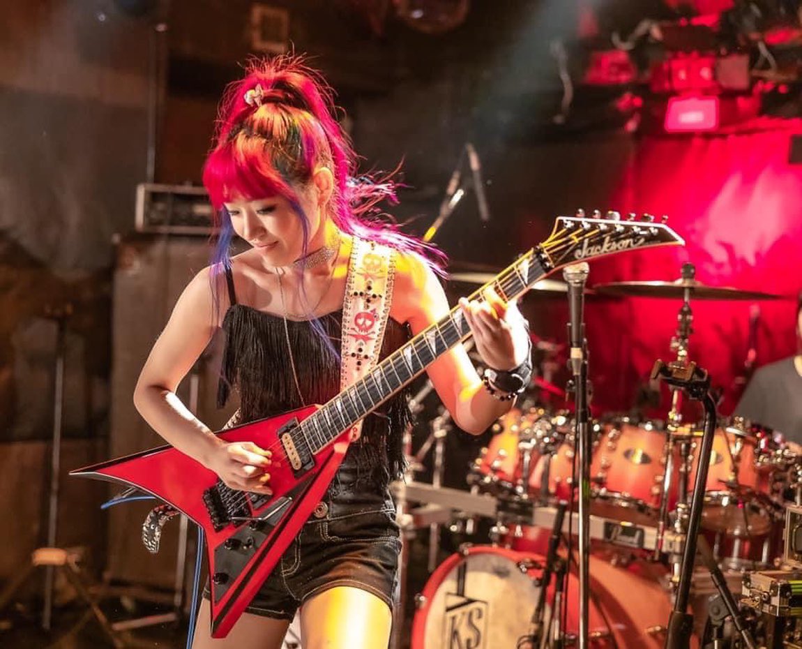Subscribe to Rie a.k.a. Suzaku’s #YouTube channel  🙋‍♀️🎸💪🤩🎥→ goo.gl/zKCv4q | by <a href="/riesuzaku/">Rie a.k.a. Suzaku</a> #guitar #ギター #ギタリスト #guitar #guitarist #musicvideo