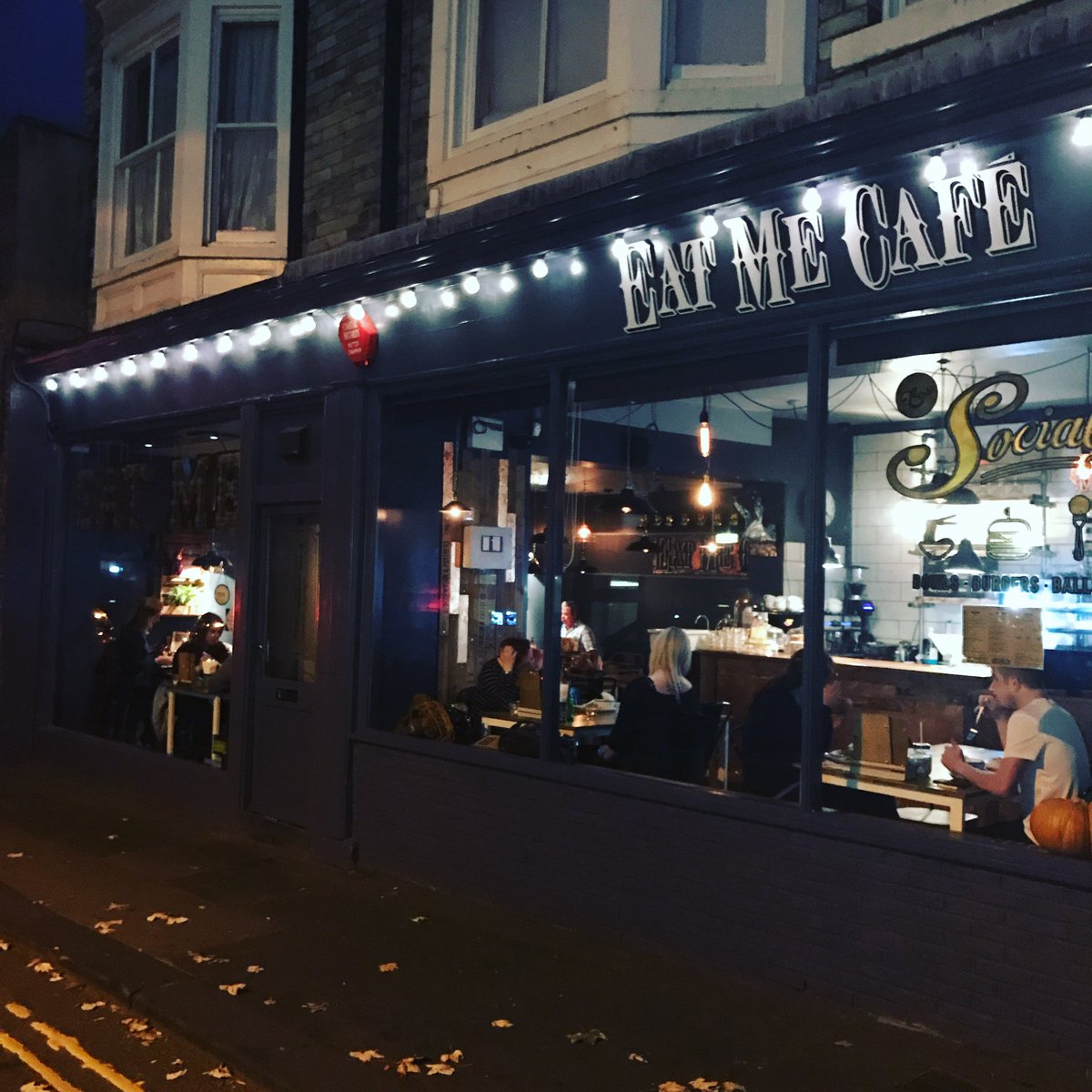 Eatmecafe's tweet photo. Right guys gals and people … if we do takeaway what would you want on the list .. please retweet as we need your feedback .. https://t.co/YZPrjJxzwG