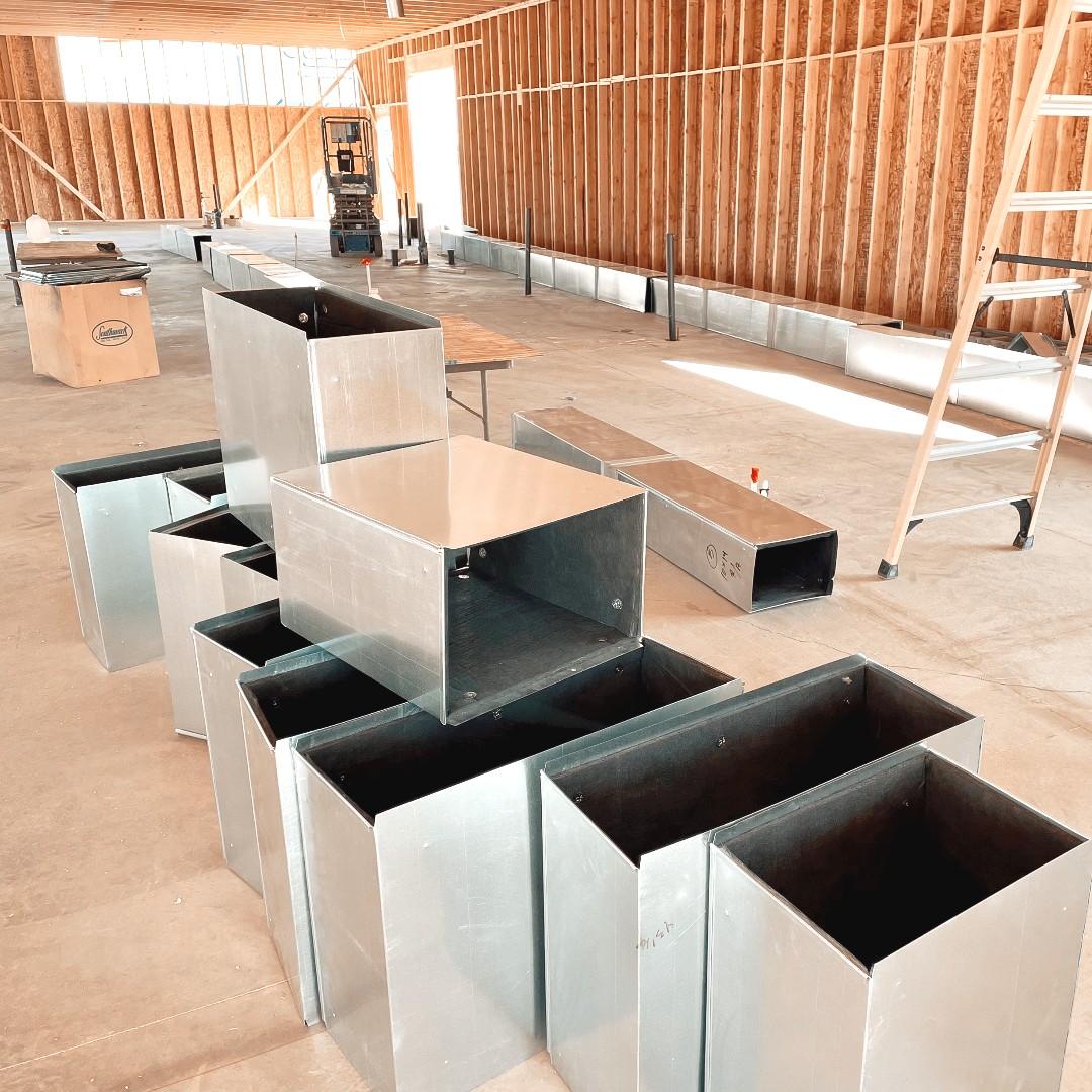 emeraldincaz's tweet photo. HVAC ductwork installation happening at Apple Valley Dental &amp; Braces 
.
.
.
#HVAC #mesaaz #mesaarizona #azbiz #azlocal #azbusiness #arizonabusiness #azrealtor #azrealestate #mesarealtor #mesarealestate #azdentist #azdentistry #azorthodontist #dental #dentist #dentistry https://t.co/sKsAnO9iXa